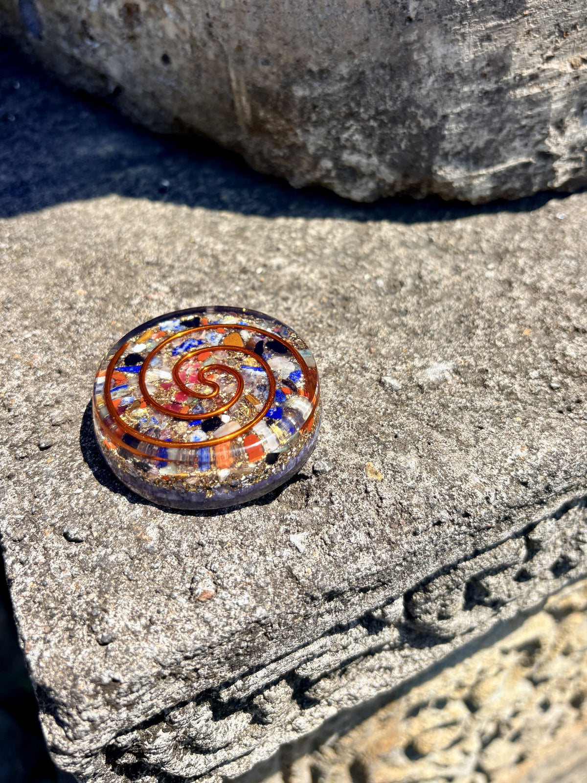 Communication Pocket Orgonite II amethyst turquoise lapis lazuli black onyx rose quartz gold leaf copper spiral clear resin handcrafted Batuan Bali